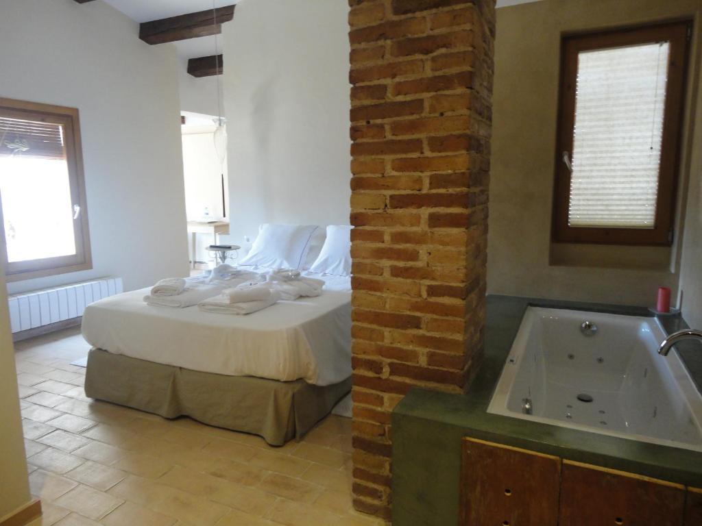 Hotel Rural Cal Torner Adults Only Guiamets ห้อง รูปภาพ