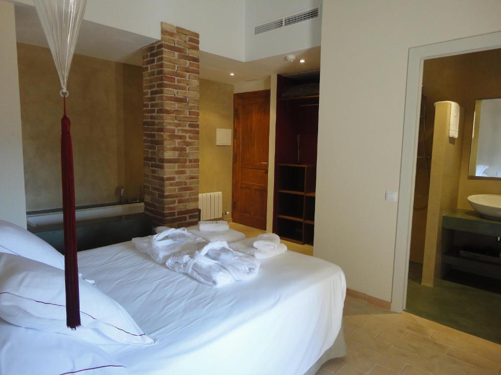 Hotel Rural Cal Torner Adults Only Guiamets ห้อง รูปภาพ